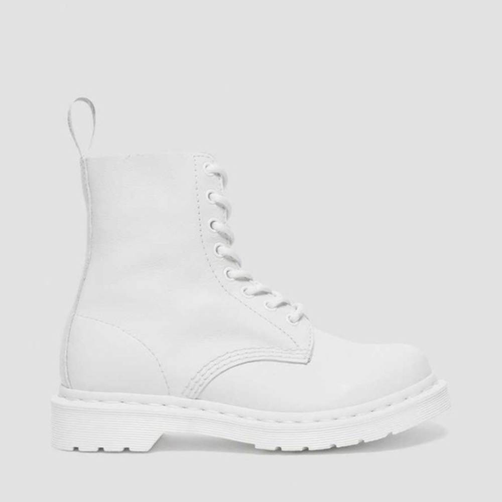 Dr. Martens 1460 Pascal Unisex - Mono White Leather Boot - Gorpcore - lug -
